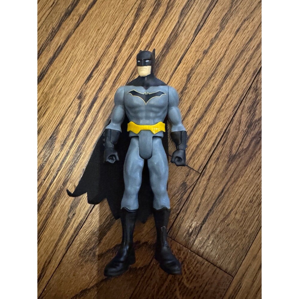 DC Comics Justice League Batman Action Figure Black Gray Suit Mattel 2017 6"